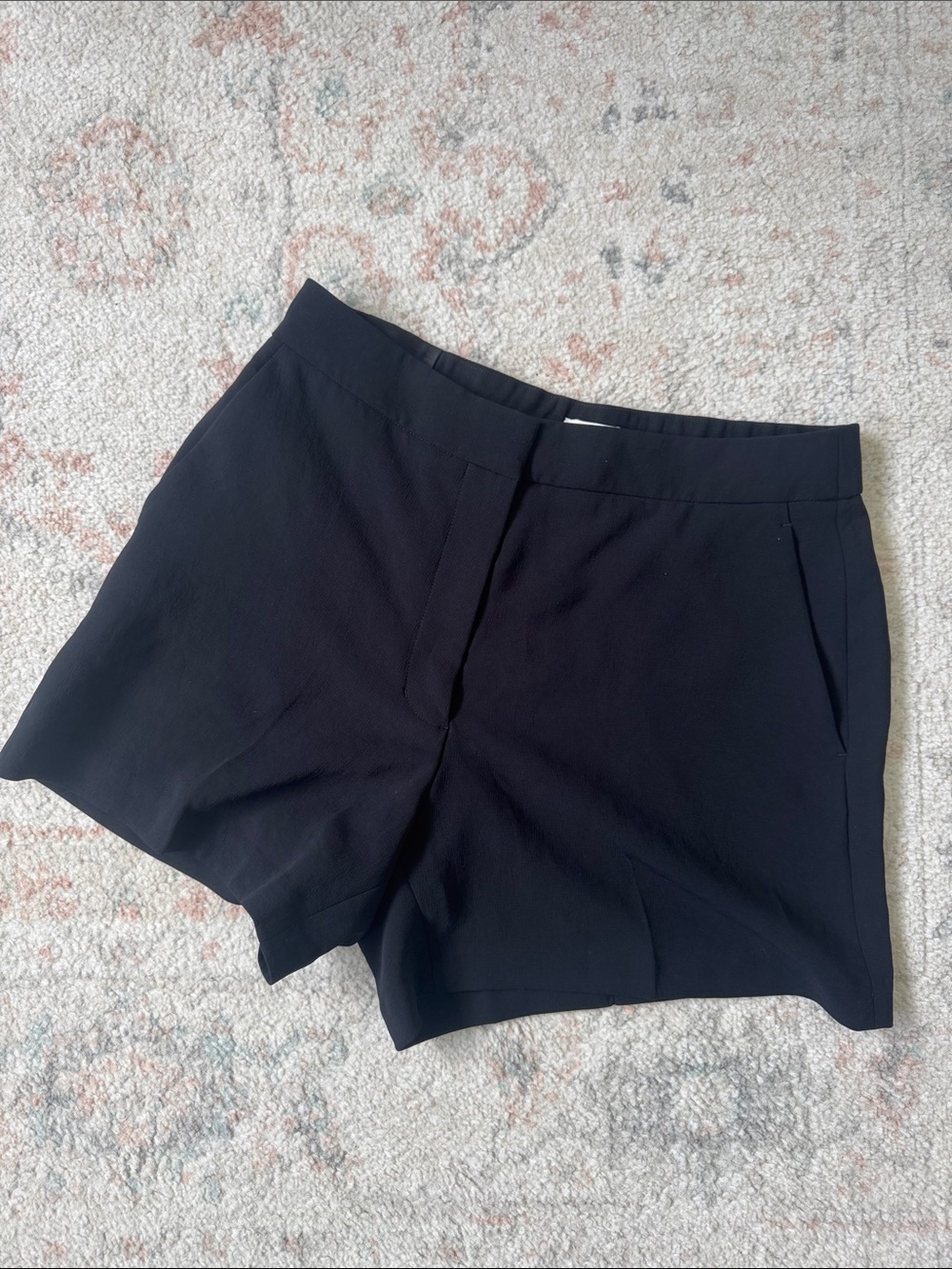 Aritzia The Limitless Short, Curve Fit, Black Crepette, Size 12, sold out